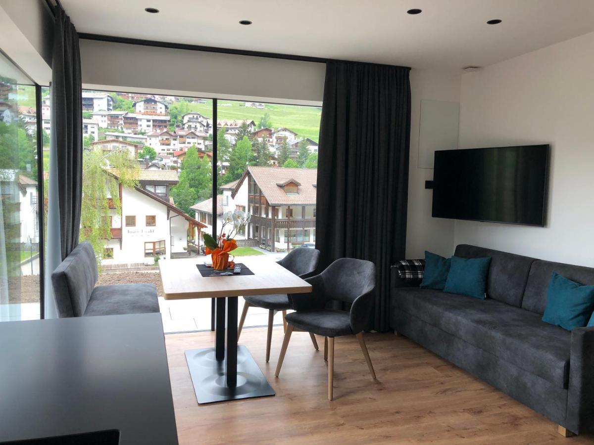 אורטיסיי Appartements Pedescin מראה חיצוני תמונה