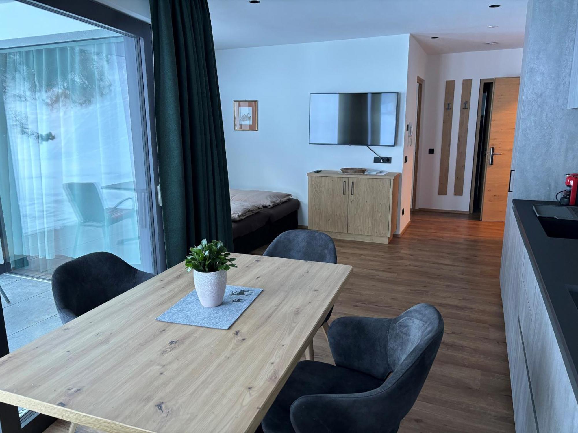 אורטיסיי Appartements Pedescin מראה חיצוני תמונה